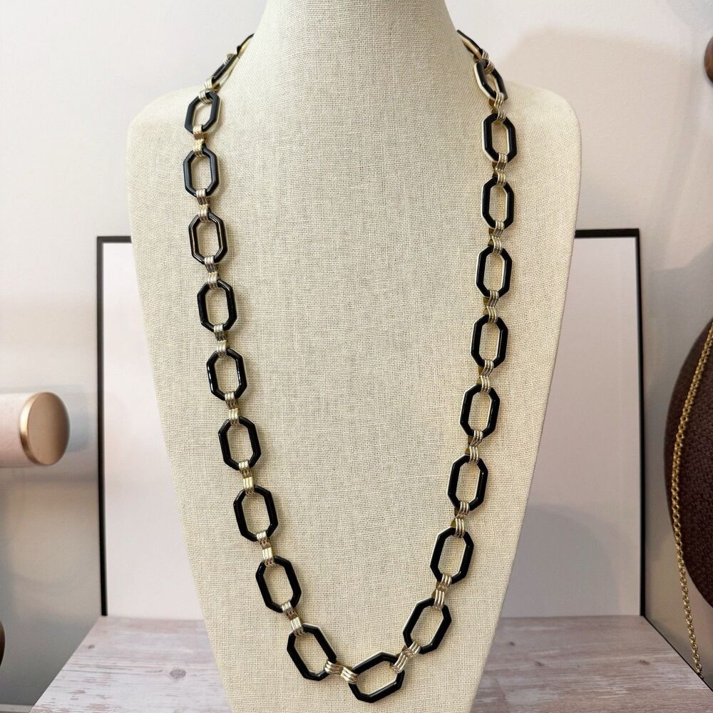 Coldwater Creek  Lucite Black And White Chunky Chain Link Necklace Lightweight